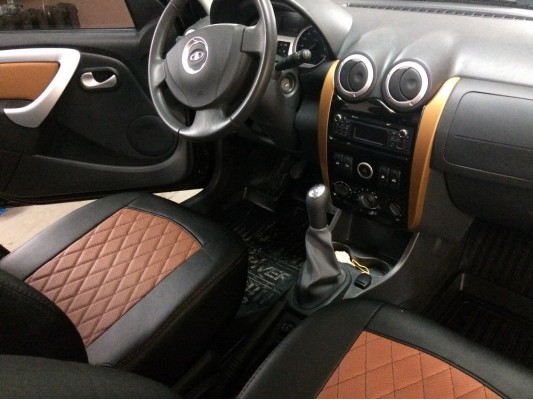 Авточехлы на Lada Largus Авточехлы на Lada Largus