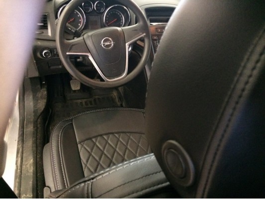 Авточехлы на Opel Astra J