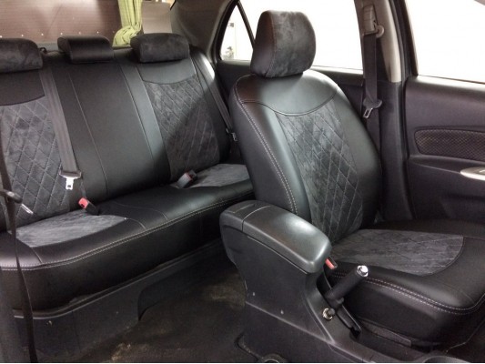 Авточехлы на Toyota Yaris Авточехлы на Toyota Yaris