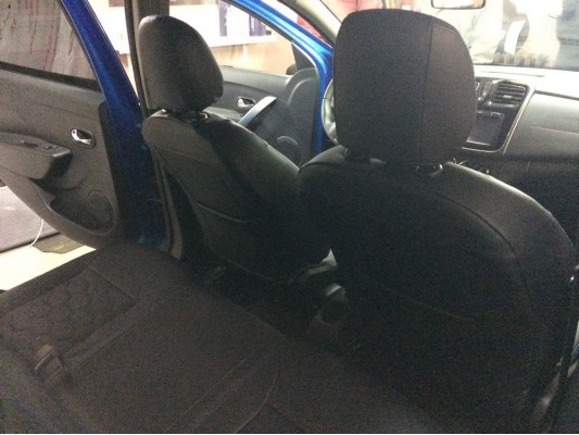 Каркасные авточехлы на Renault Sandero Stepway 2